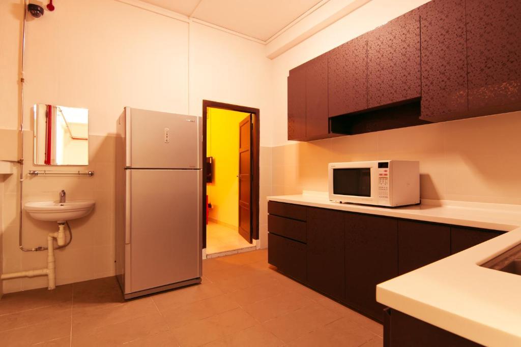 Gusti Bed & Breakfast Singapore Exterior photo